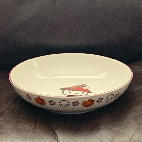 Hello Kitty Witch on Broom 46oz Ceramic Halloween Bowl - Stars Pumpkin Skull - Picture 4 of 9